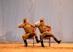 Студенти Уманського НУС Максим Дубчак і Віталій Дєньгін подарували ветеранам танцювальну композицію "Всі танці разом"